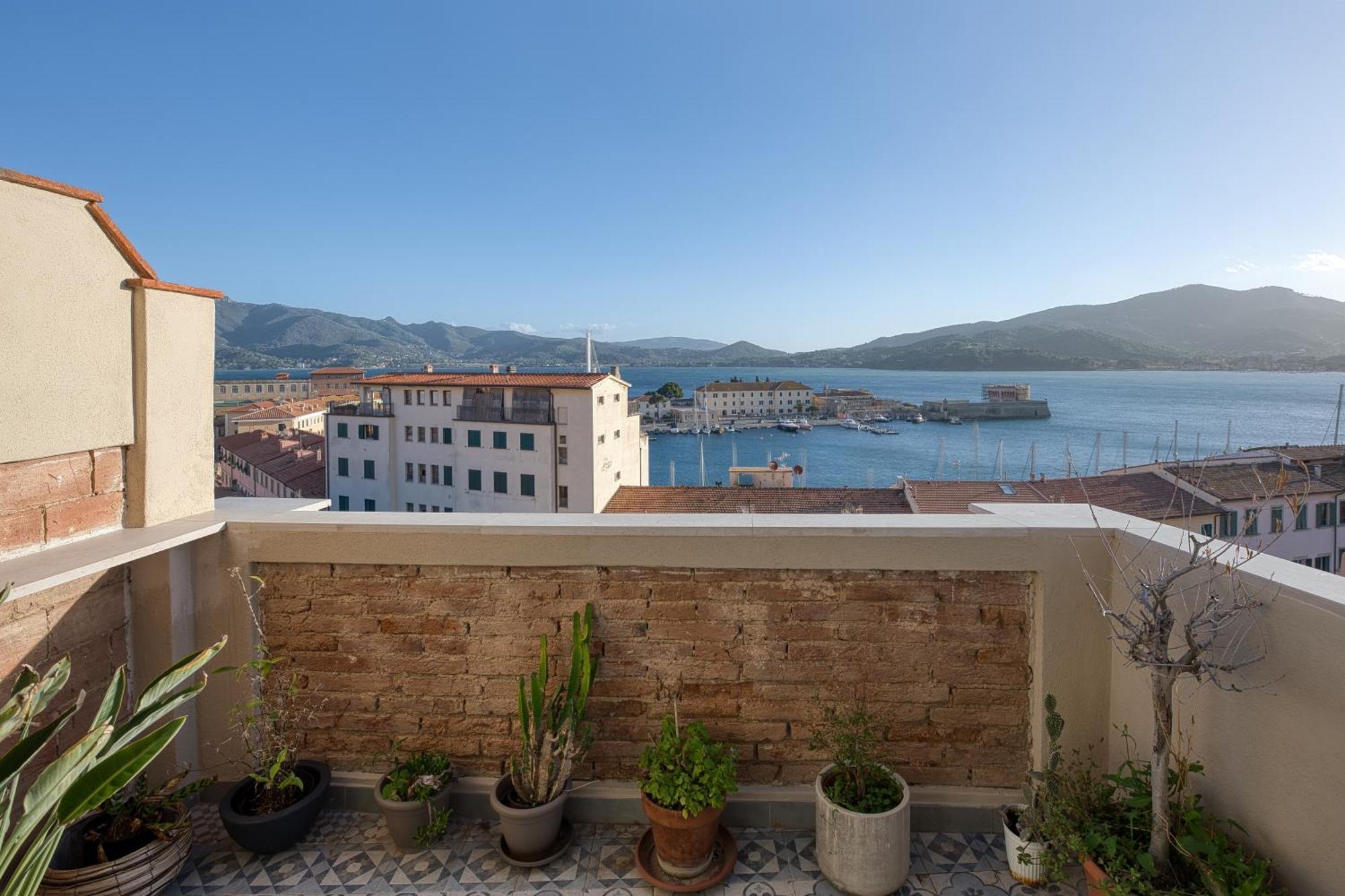 Blu In - Goelba Apartment *