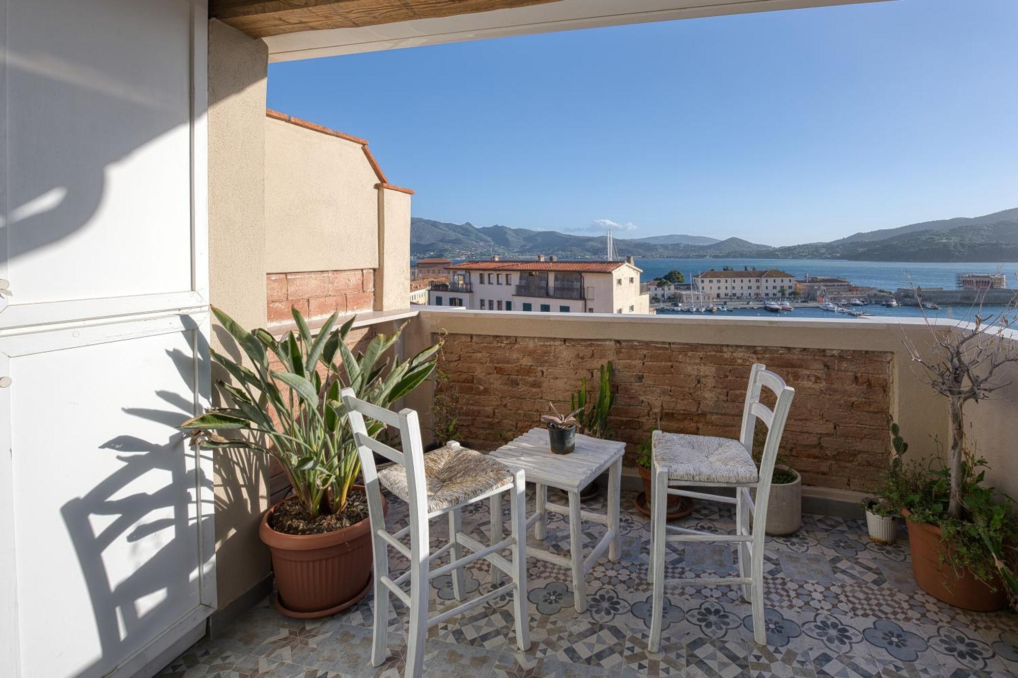 Blu In - Goelba